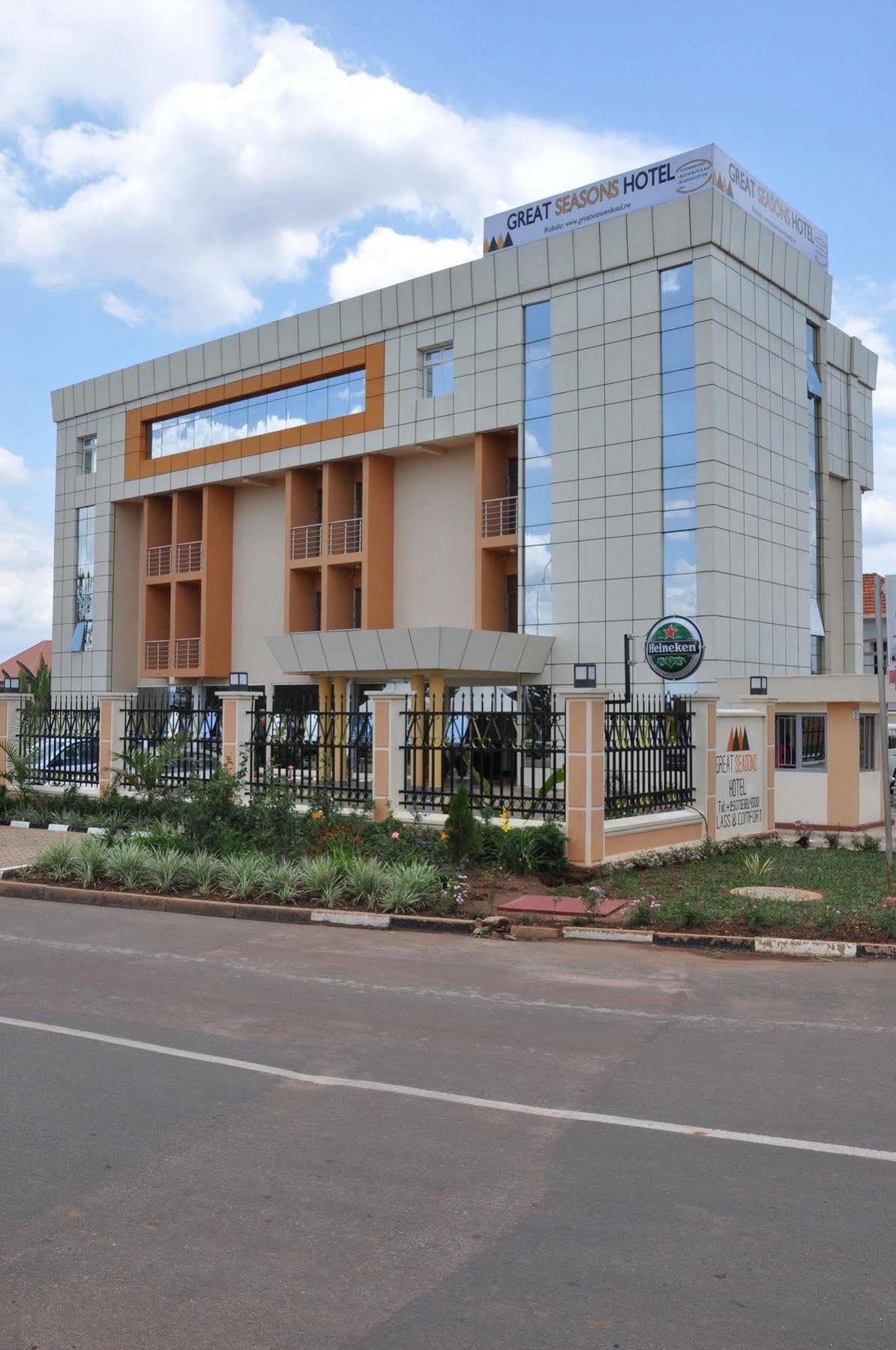 Great Seasons Hotel Kigali Bagian luar foto