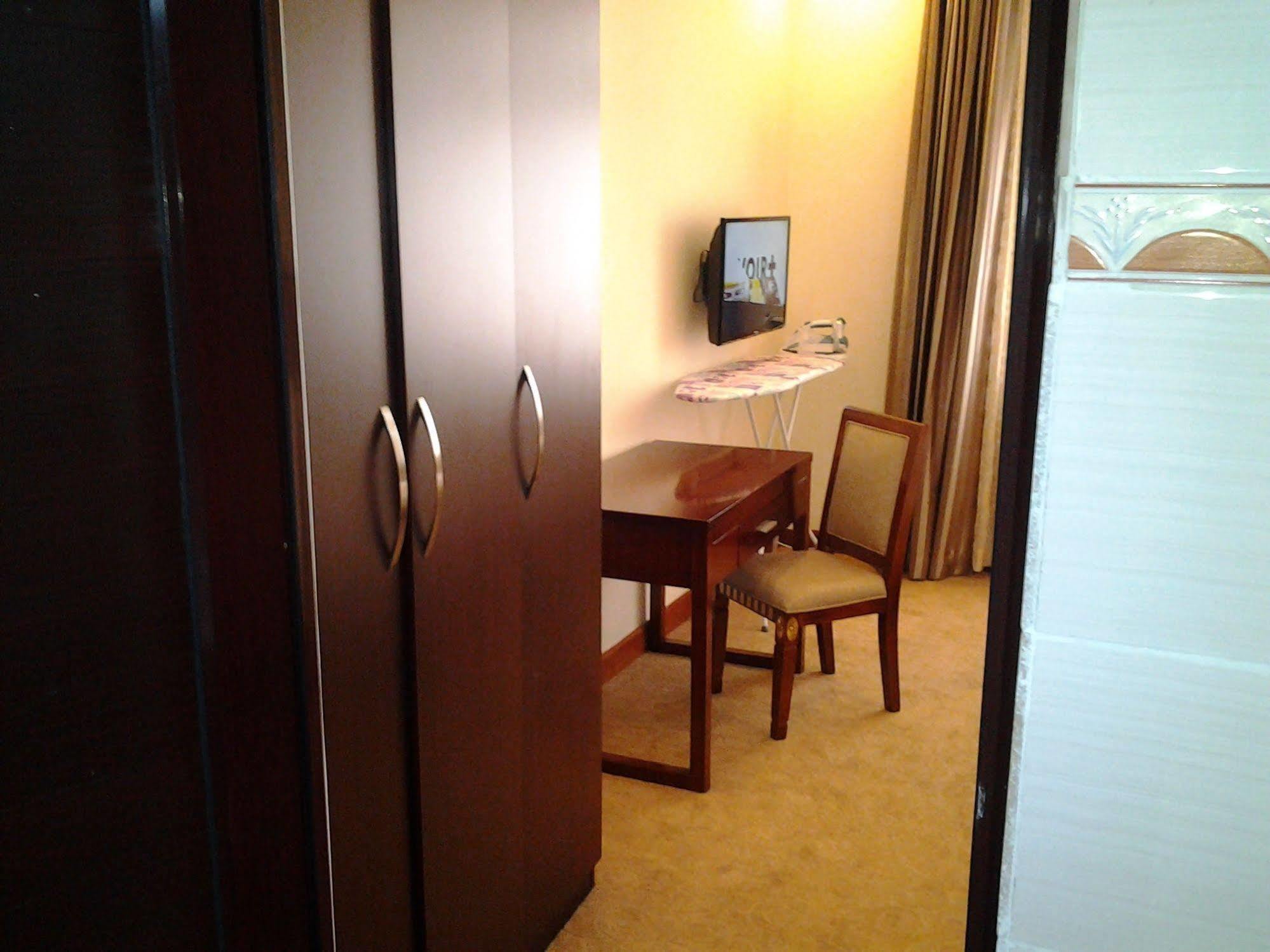 Great Seasons Hotel Kigali Bagian luar foto
